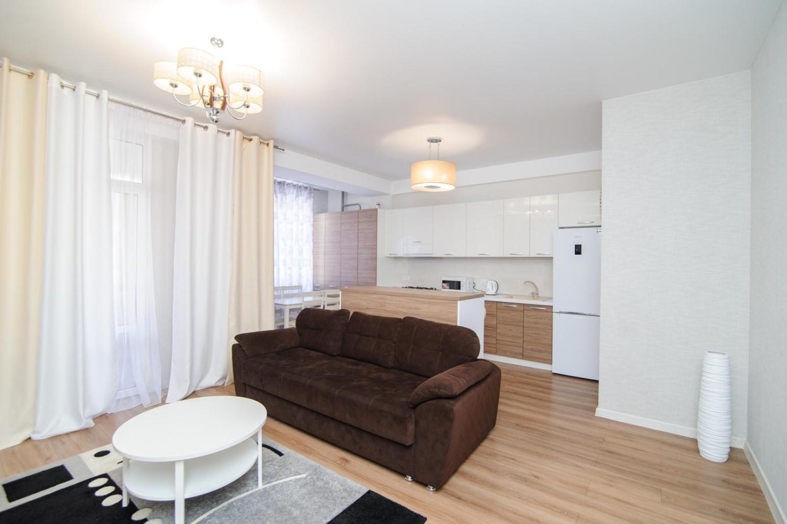 Extra Grand Lev Tolstoi Two Bedrooms Chisinau Exterior photo